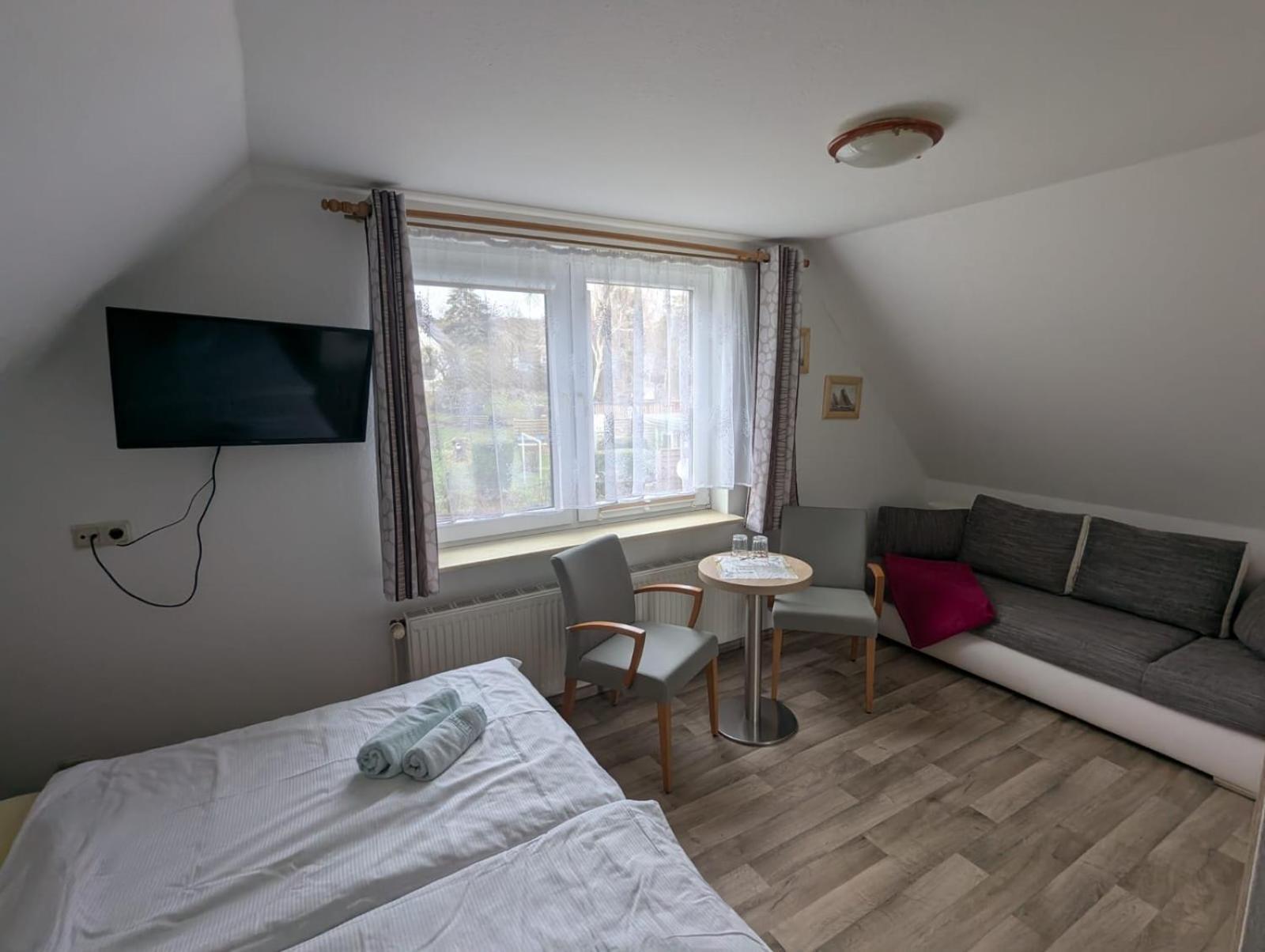 Pension & Restaurant Haus Hiddensee Kloster Zewnętrze zdjęcie