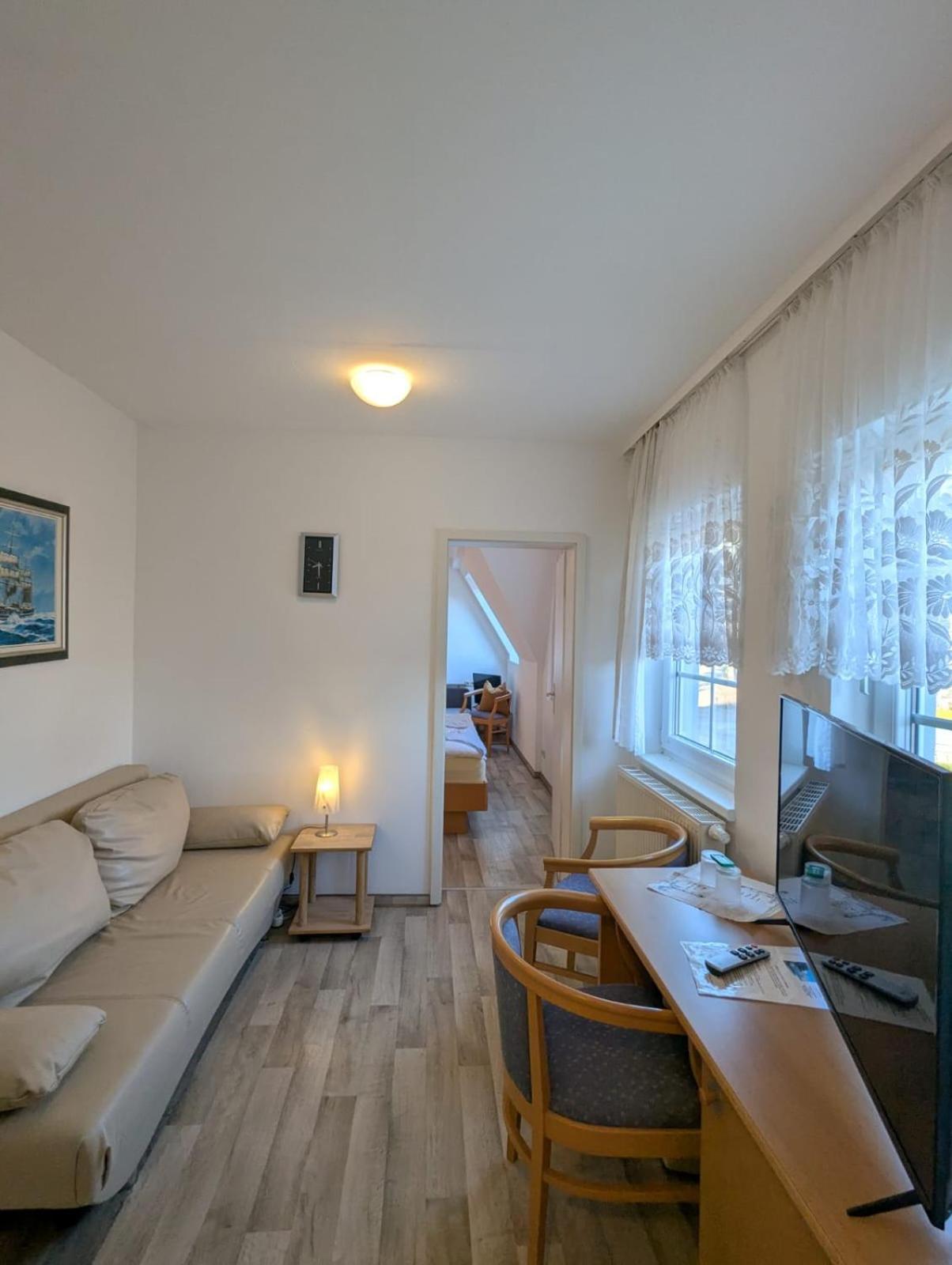 Pension & Restaurant Haus Hiddensee Kloster Zewnętrze zdjęcie